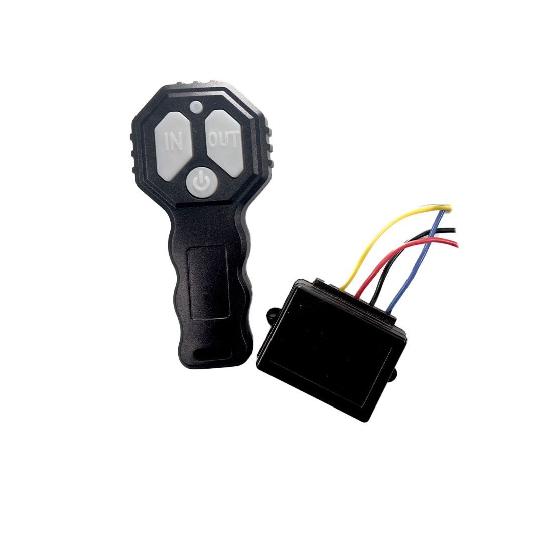 Wireless Winch Controller 1 Wireless winch controller and receiver